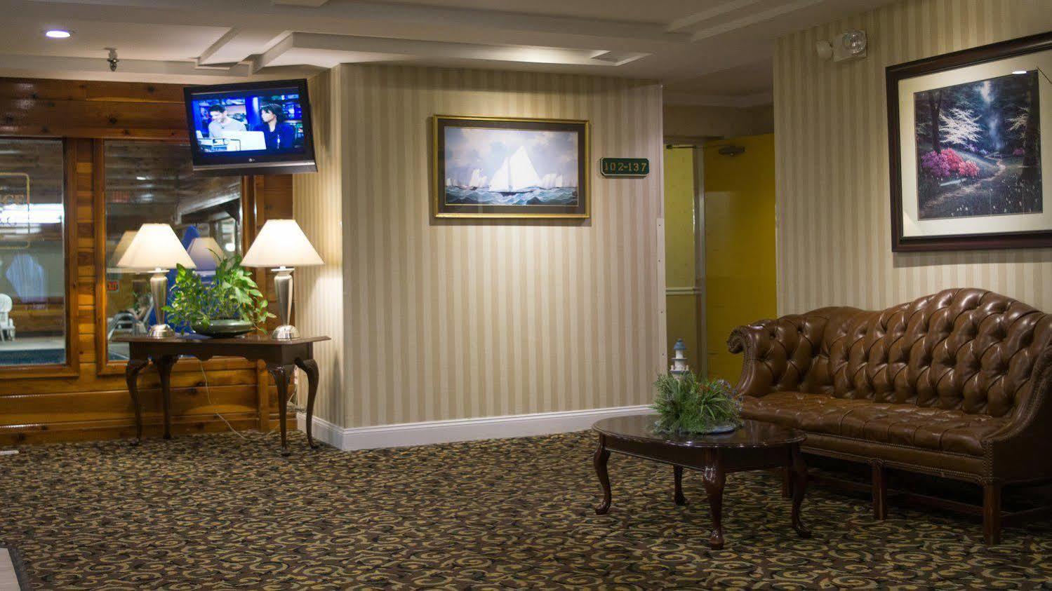 Red Roof Inn & Suites Newport - Middletown, Ri Eksteriør bilde